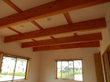 むき出しの梁が美しい