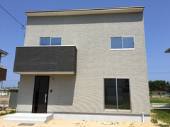 憧れの真っ白なリビングの家』